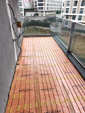 Balkon seramik altı ısıtma - Heatus ısıtma kablosu (Üsküdar/İstanbul) Balkon sonradan tamamen kapatılmıştır,ısıtma sistemlerimiz kapalı alanlar için uygundur.